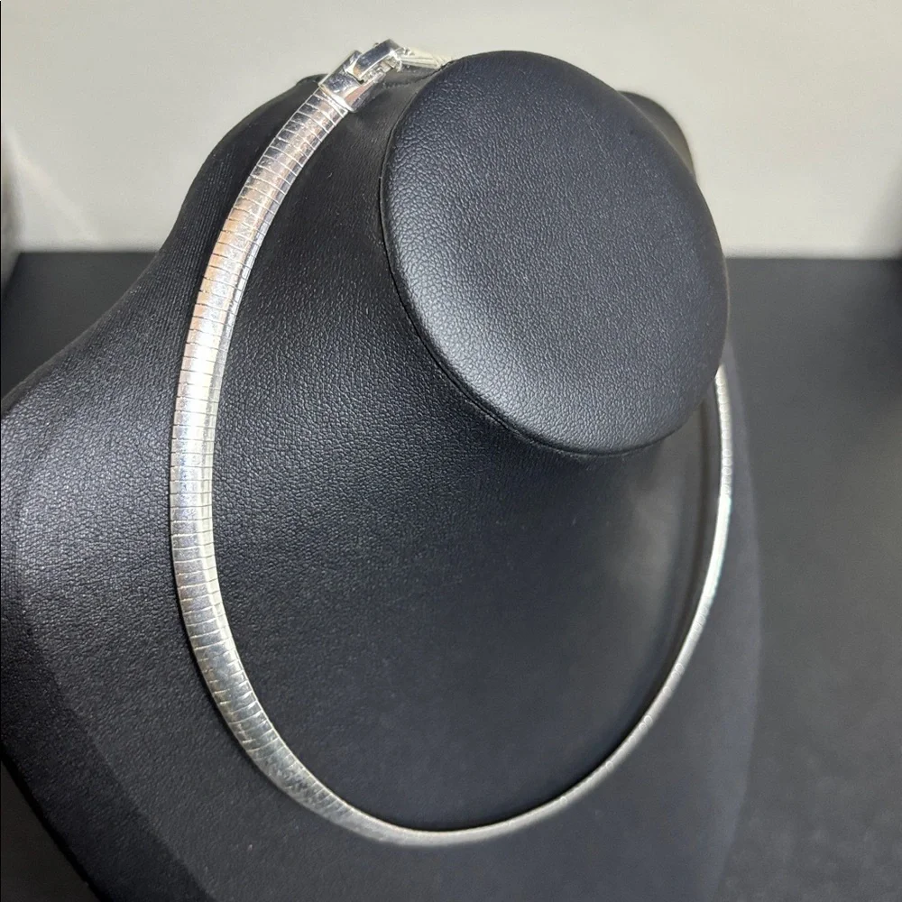 Herringbone Omega Elegant Silver Tone Choker Necklace - Picture 4 of 7